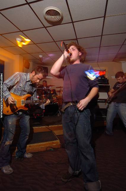 [within the fray on Feb 24, 2006 at Dee Dee's Lounge (Quincy, Ma)]